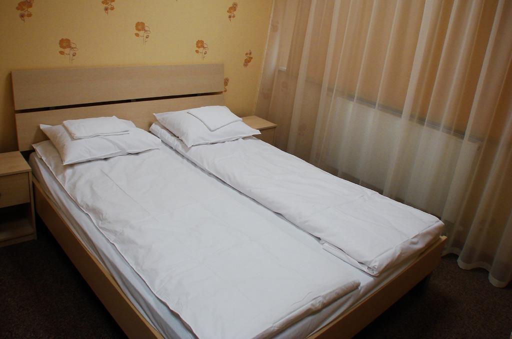 Eurohotel Maardu Kamer foto