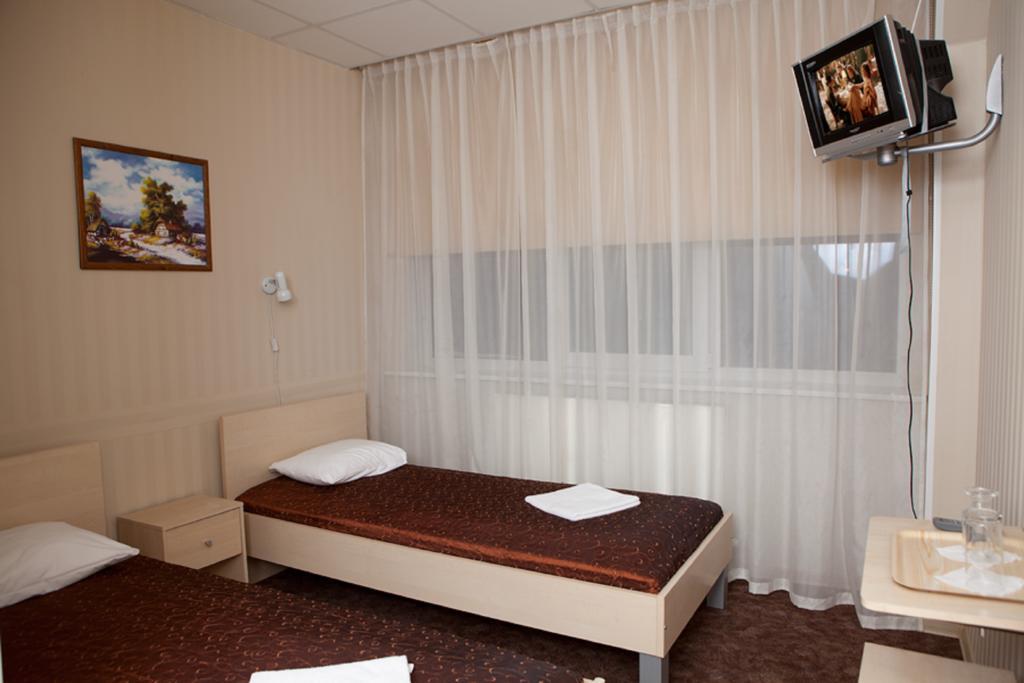 Eurohotel Maardu Kamer foto